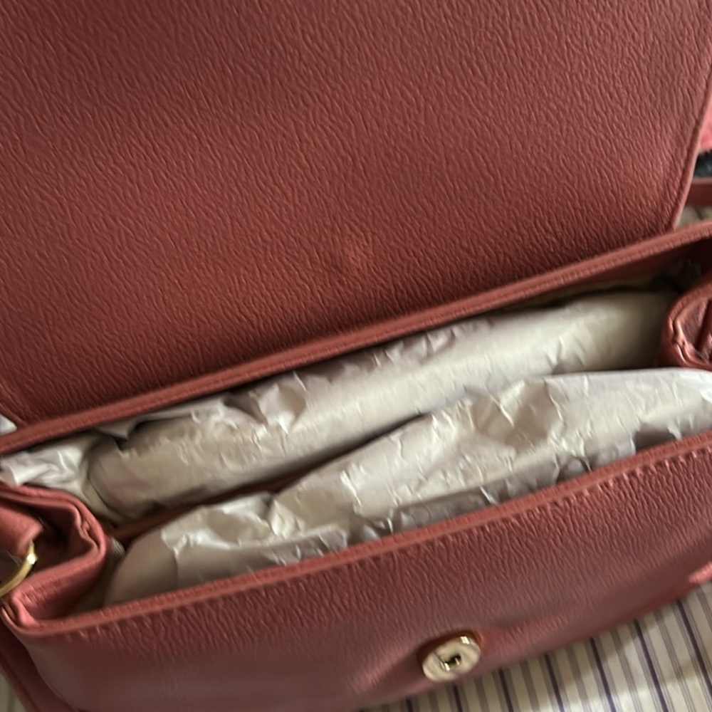 Lauren Conrad pink handbag